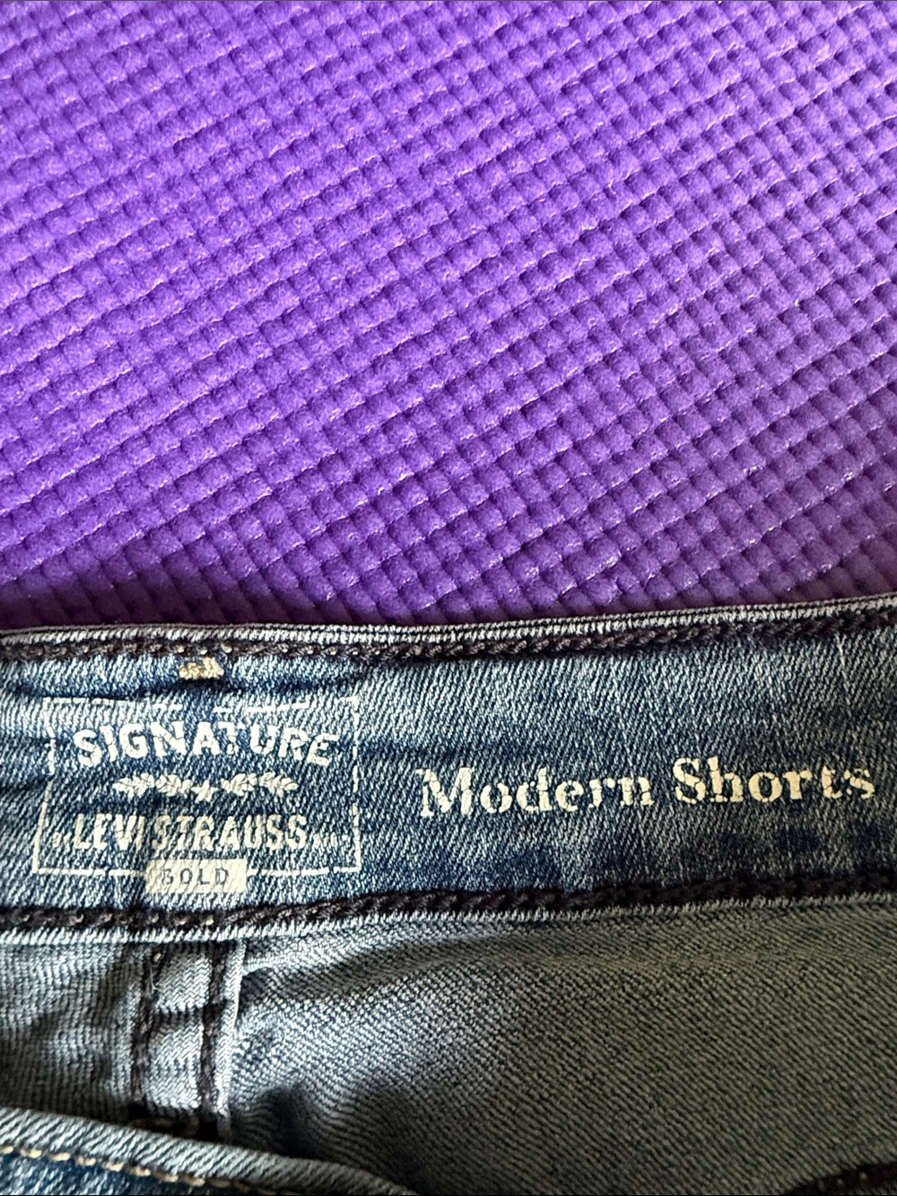 Signature Faded Blue Denim Roll-Cuff Shorts - Picture 2 of 3
